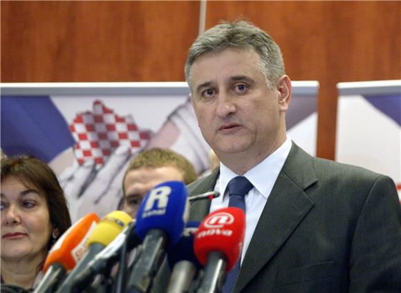 Karamarko: neulazak u EU 1. srpnja bila bi milenijska odgovornost ove vlade                                                                                                                                                                     