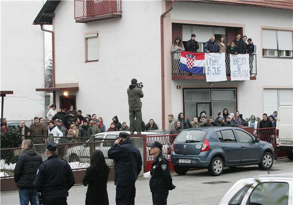 Odgođena deložacija zagrebačke obitelji Frlan                                                                                                                                                                                                   