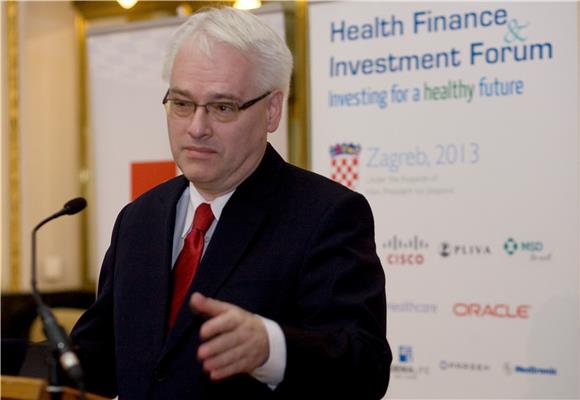 Josipović će donijeti odluku o povlačenju hrvatskih vojnika s Golana                                                                                                                                                                            