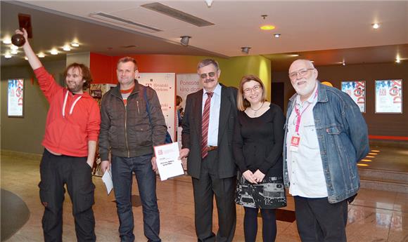 Dokumentarcu "Gangster te voli" nagrada publike ZagrebDoxa                                                                                                                                                                                      