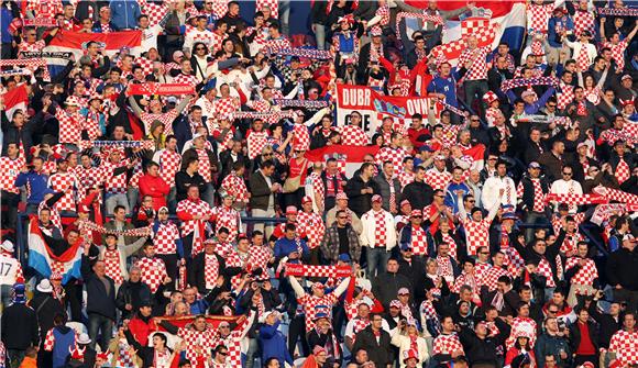 Maksimirski stadion gotovo pun sat i pol prije utakmice                                                                                                                                                                                         