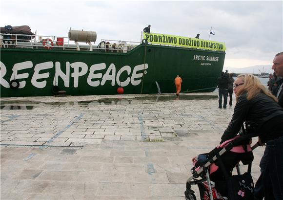 Greenpeaceov brod uplovio u riječku luku                                                                                                                                                                                                        