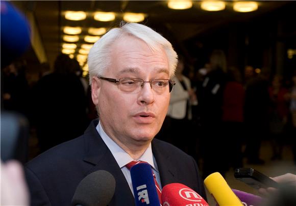 Josipović: treba čestitati svima koji su izabrani                                                                                                                                                                                               