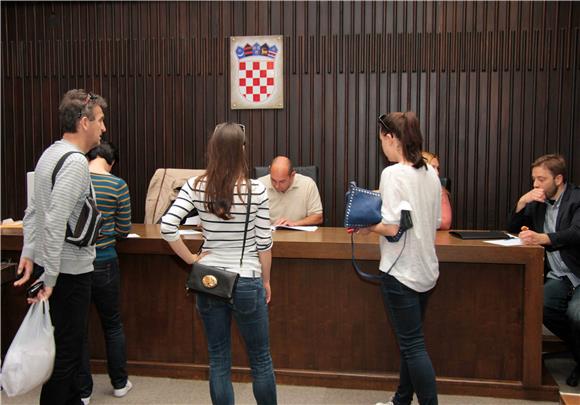 Dubrovnik: na referendumu do 16 sati odaziv 20,2 posto                                                                                                                                                                                          