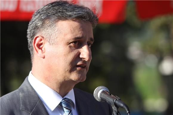 Karamarko u Osijeku pozvao HDZ-ove birače da glasuju po savjesti                                                                                                                                                                                