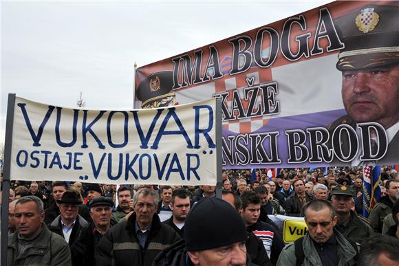 Stožer nastavlja borbu protiv ćirilice u Vukovaru                                                                                                                                                                                               