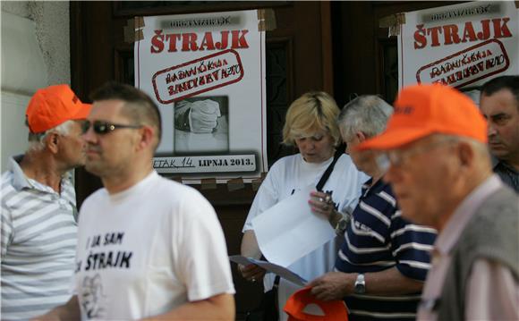 Jednodnevni štrajk u zagrebačkom HZMO-u                                                                                                                                                                                                         