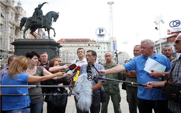 Pirotehničari počeli štrajk, traže kolektivni ugovor                                                                                                                                                                                            