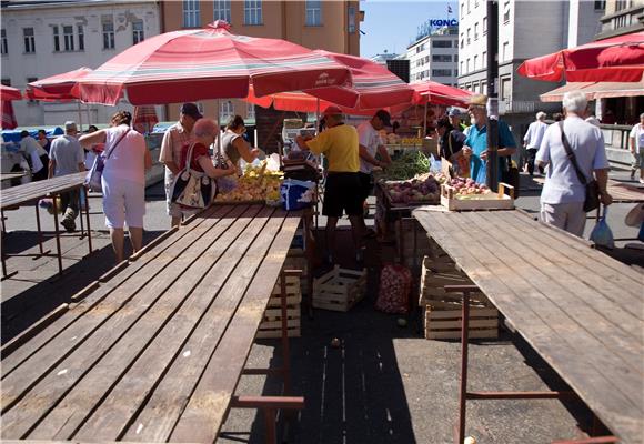 Prvi dan primjene fiskalizacije na tržnici Dolac                                                                                                                                                                                                