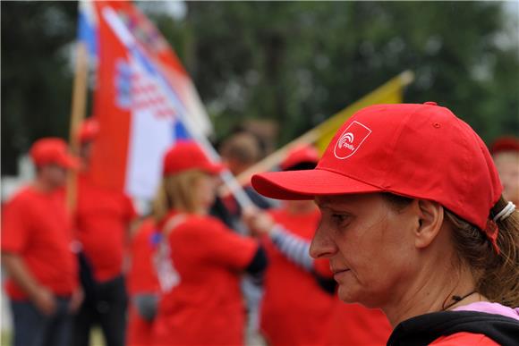 Prosvjed radnika Česme SP u Vinkovcima                                                                                                                                                                                                          