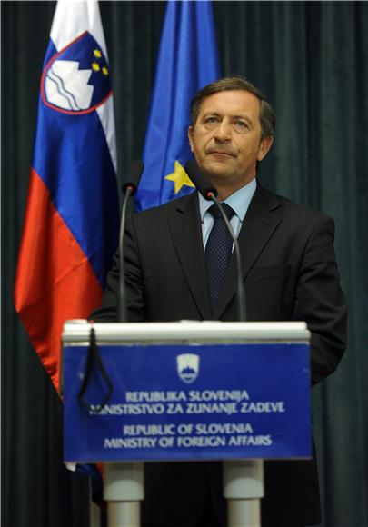 Erjavec: Ubrzati traženje rješenja za Ljubljansku banku                                                                                                                                                                                         