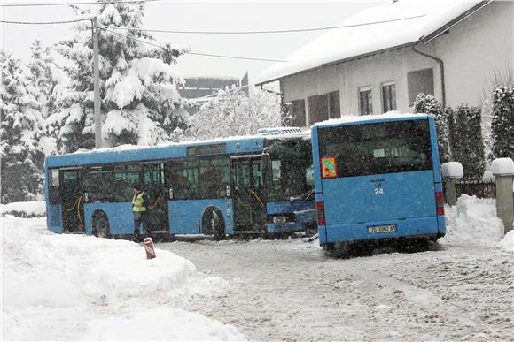 U sudar autobusa ozlijeđeno 20-ak putnika                                                                                                                                                                                                       