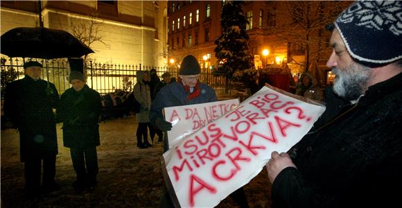 Građani na Cvjetnom podržali zdravstveni odgoj i usprotivili se miješanju Crkve                                                                                                                                                                 