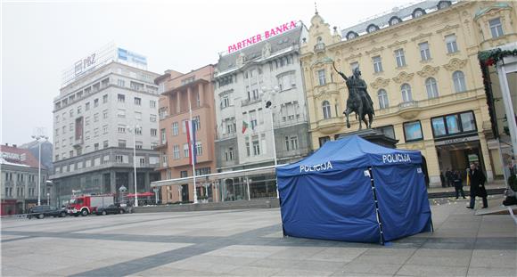 Pri eksploziji oštećena ploča na Trgu bana Jelačića                                                                                                                                                                                             