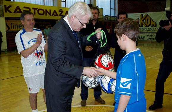 Predsjednik Josipović na humanitarnom Kaj kupu 2013.                                                                                                                                                                                            