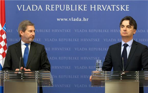 Johannes Hahn i ministar regionalnog razvoja i fondova Europske unije Branko Grčić održali zajedničku konferenciju za medije                                                                                                                    