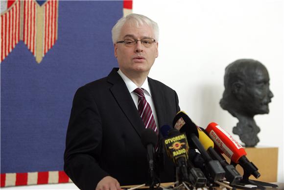 Predsjednik Josipović primio građane na kavu                                                                                                                                                                                                    