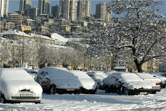 U Rijeci 17 cm snijega, a u Gorskom kotaru i do 195 centimetra                                                                                                                                                                                  