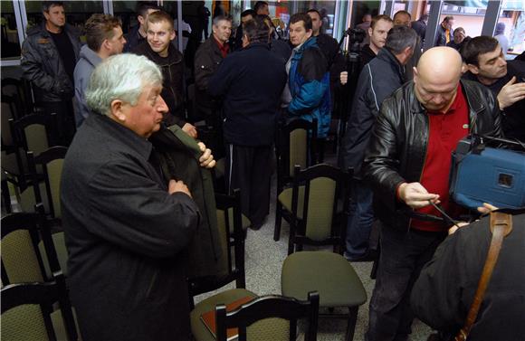 Poljoprivredna komora traži hitan sastanak s premijerom Milanovićem                                                                                                                                                                             