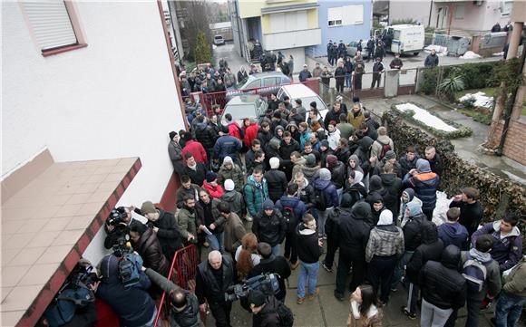 Odgođena deložacija zagrebačke obitelji Frlan                                                                                                                                                                                                   