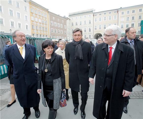 Josipović i Pahor za što brže rješavanje pitanja Ljubljanske banke                                                                                                                                                                              