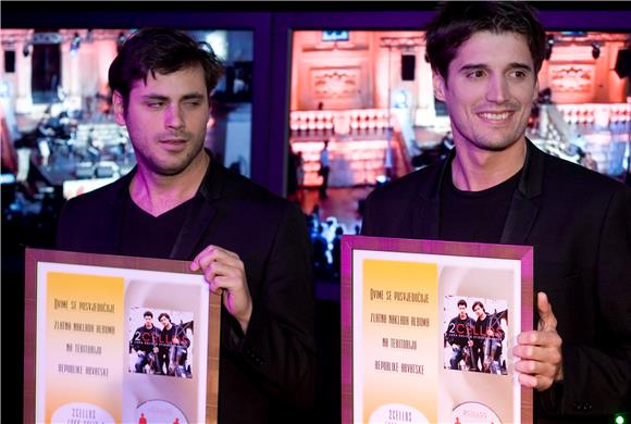 2Cellos predstavili album 'IN2ITION'                                                                                                                                                                                                            