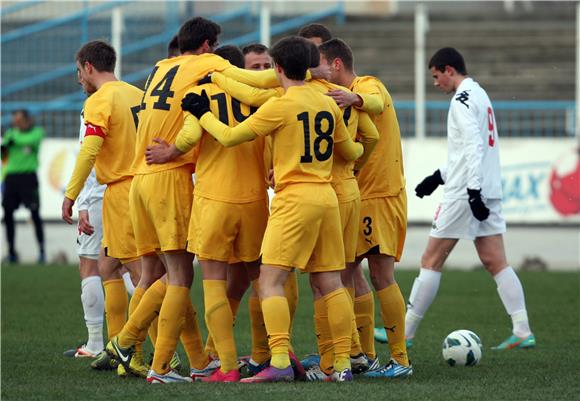 Zagreb - Lokomotiva 1-2 - poluvrijeme                                                                                                                                                                                                           