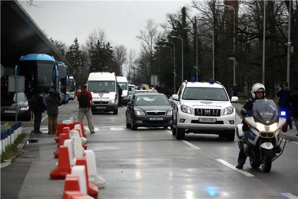 Srpska nogometna reprezentacija stigla u Zagreb                                                                                                                                                                                                 