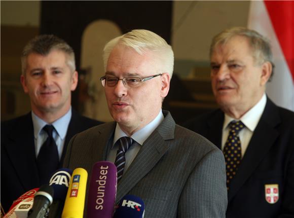 Josipović primio izaslanstva HNS-a i FSS                                                                                                                                                                                                        