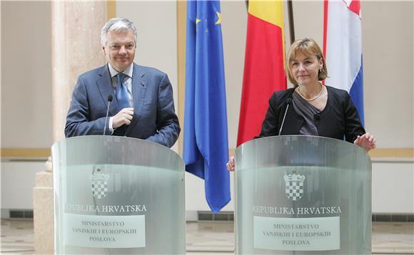 Ministrica vanjskih i europskih poslova Vesna Pusić s belgijskim ministrom vanjskih poslova, vanjske trgovine i europskih poslova Reyndersom                                                                                                    