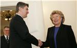 Predsjednik Vlade Milanović s potpredsjednicom Europske komisije Viviane Reding                                                                                                                                                                 