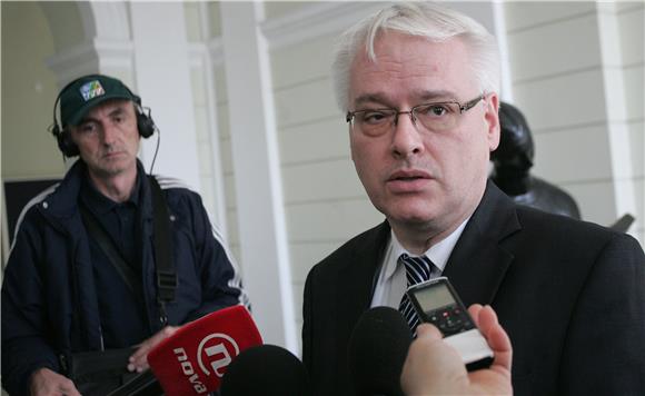 Josipović: izbori za Europski parlament važan dan za Hrvatsku                                                                                                                                                                                   