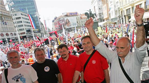 Sindikalni prosvjed na Trgu Bana Jelačića                                                                                                                                                                                                       