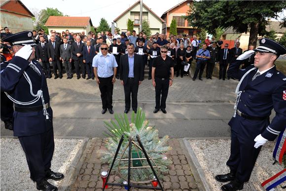 Obilježena 22. obljetnica ubojstva dvanaestorice pripadnika vinkovačke Specijalne jedinice policije                                                                                                                                             