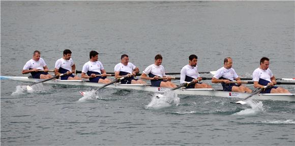 Oxford pobjednik 12. međunarodne veslačke regate osmeraca Sv. Duje                                                                                                                                                                              