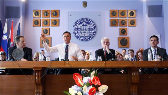 Josipović i Pahor održali predavanje na Sveučilištu u Zagrebu                                                                                                                                                                                   