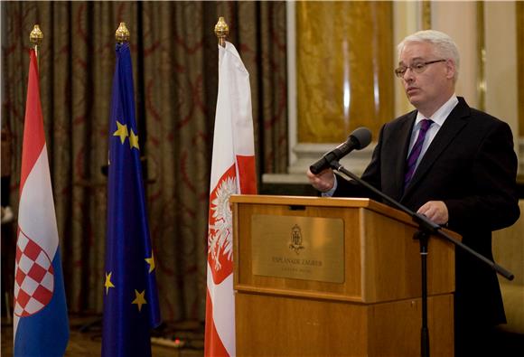 Josipović i Komorowski otvorili seminar 'Fondovi Europske unije – prednosti i izazovi'                                                                                                                                                          