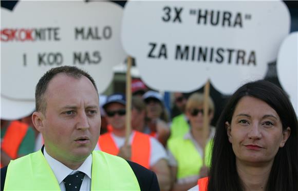 Tiskovna konferencija sindiakta kabinskog osoblja i pilota                                                                                                                                                                                      