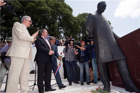 U Splitu otkriven spomenik neovisnosti i Tuđmanu                                                                                                                                                                                                