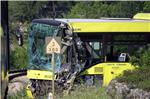 U sudaru vlaka i autobusa ozlijeđeno nekoliko osoba                                                                                                                                                                                             