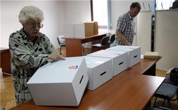 Otvorena birališta za lokalne izbore u Hrvatskoj                                                                                                                                                                                                