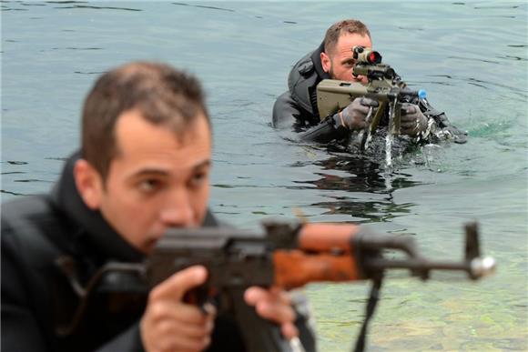 Mali Lošinj: vojna vježba uz šestoricu ministara obrane iz regije                                                                                                                                                                               