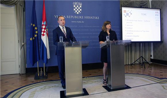 Konferencija za novinare na temu svečanosti obilježavanja ulaska Hrvatske u Europsku uniju                                                                                                                                                      