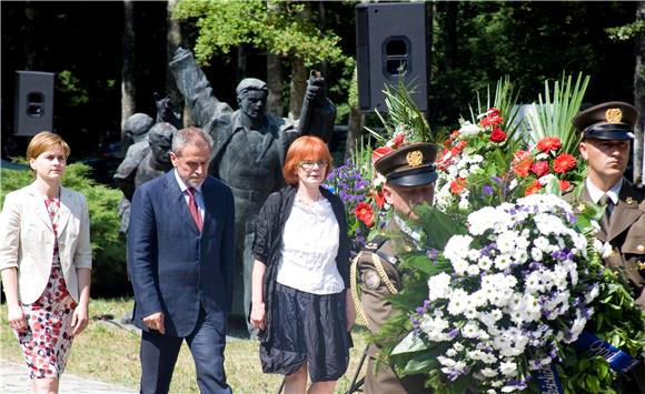 Brezovica: Svečanost u povodu Dana antifašističke borbe                                                                                                                                                                                         