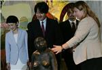 Japanski princ i princeza Akishino posjetili Muzej krapinskih neandertalaca                                                                                                                                                                     