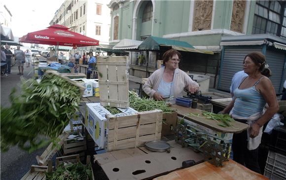 Prosvjed na riječkoj tržnici protiv fiskalnih blagajni                                                                                                                                                                                          