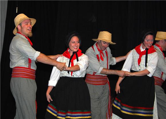 Počeo Međunarodni festival folklora u Karlovcu                                                                                                                                                                                                  