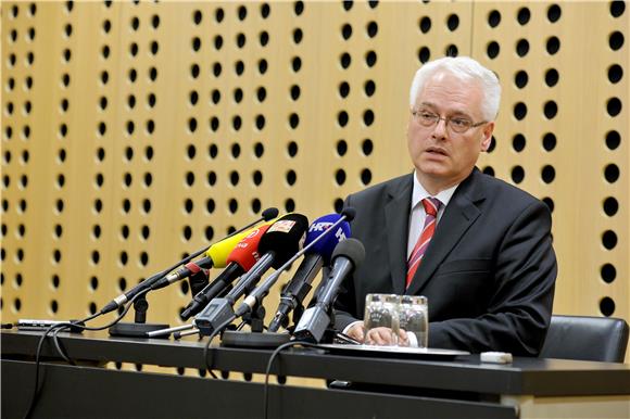 Josipović: ministrova reakcija razumljiva, sučev postupak legitiman                                                                                                                                                                             