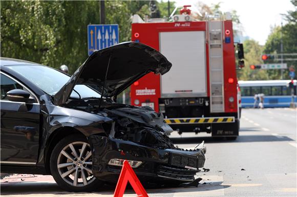 Četvero ozlijeđenih u sudaru tri vozila u središtu Zagreba                                                                                                                                                                                      