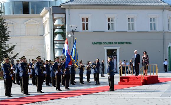 Jahjaga: Hrvatima mjesto u ustavu i u parlamentu                                                                                                                                                                                                